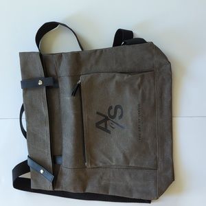 NWOT Art of Shaving Bag